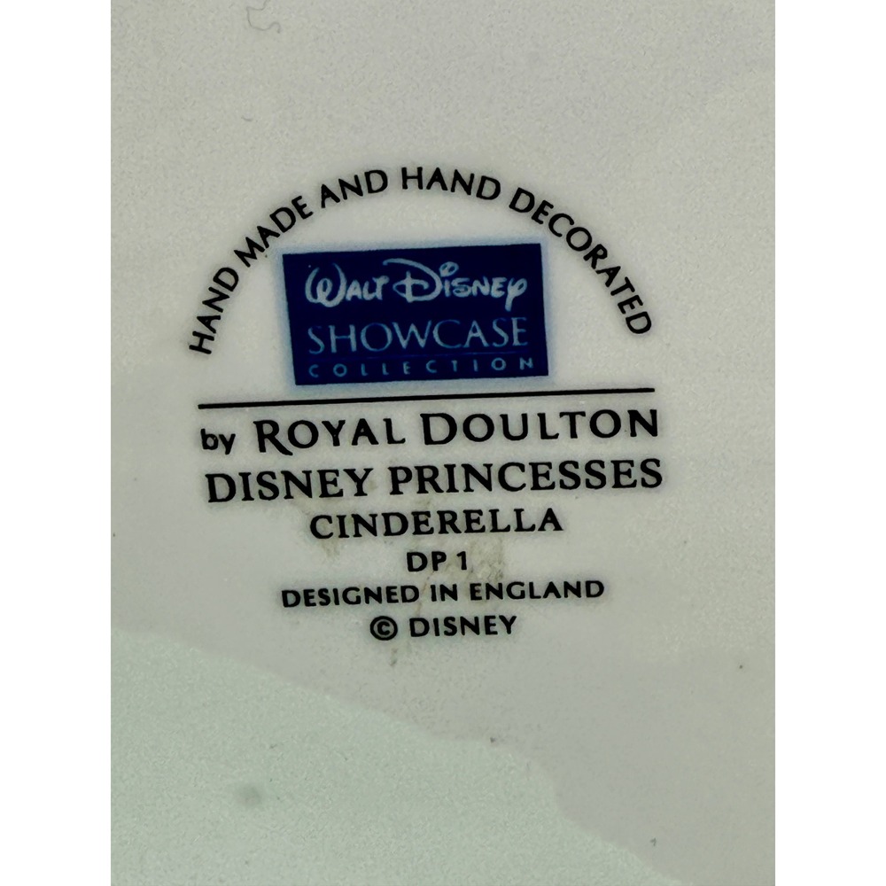 Royal Doulton Disney Cinderella 7" Tall Showcase Collection Hand Made Decorated - Picture 6 of 12